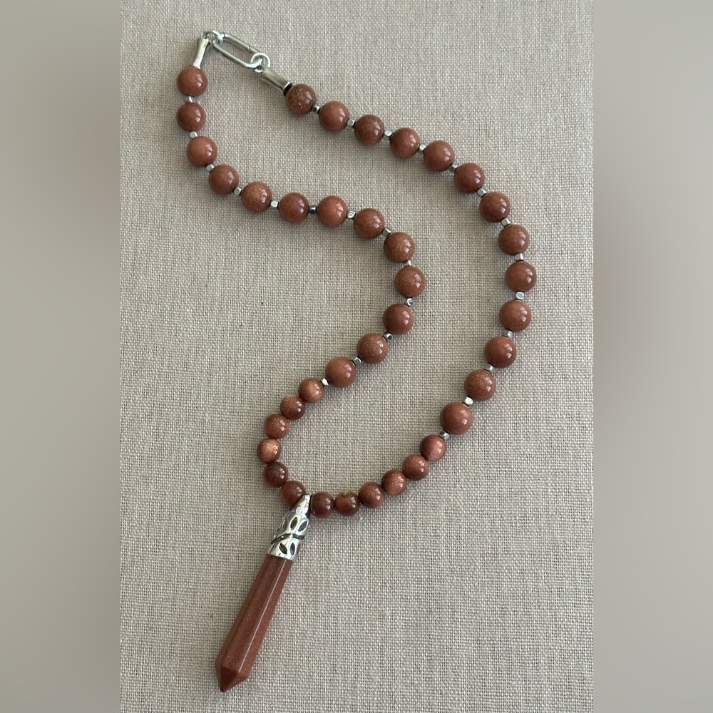 22 inch Sandstone bead Necklace NWOT